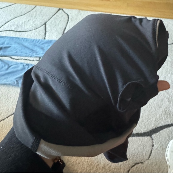 Abercrombie & Fitch YPB sculptLUX Plunge Henley Slim Tank - Picture 4 of 5